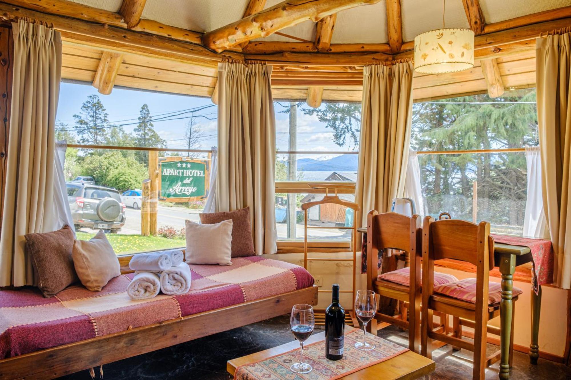Apart Hotel Del Arroyo San Carlos de Bariloche Rum bild